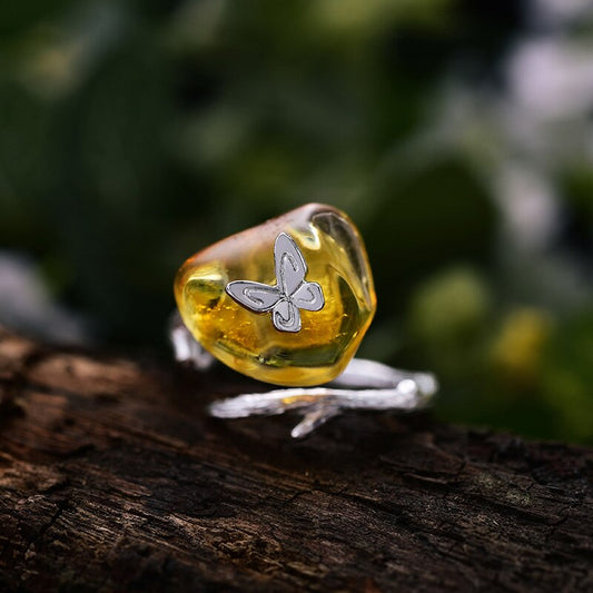 Deja Veux Jewelry Amber Butterfly Adjustable Ring  Metals Type: 925 Sterling Silver  Main Stone: Amber Item Weight: about 3.92g Size: Adjustable